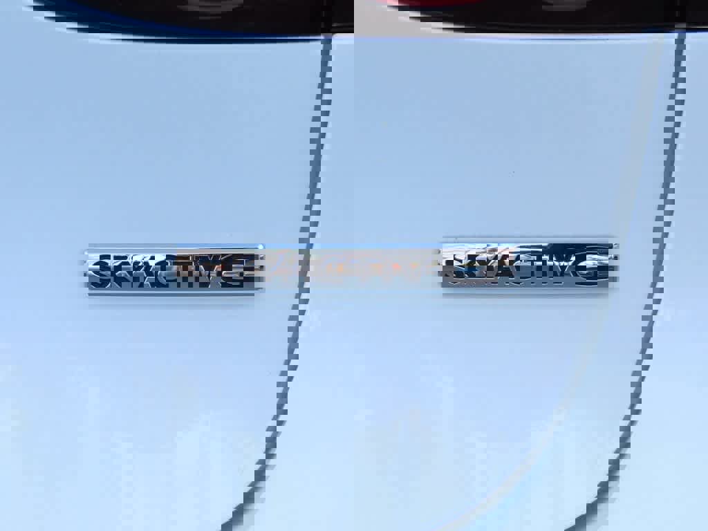 Used 2023 MAZDA MAZDA3 s image 8