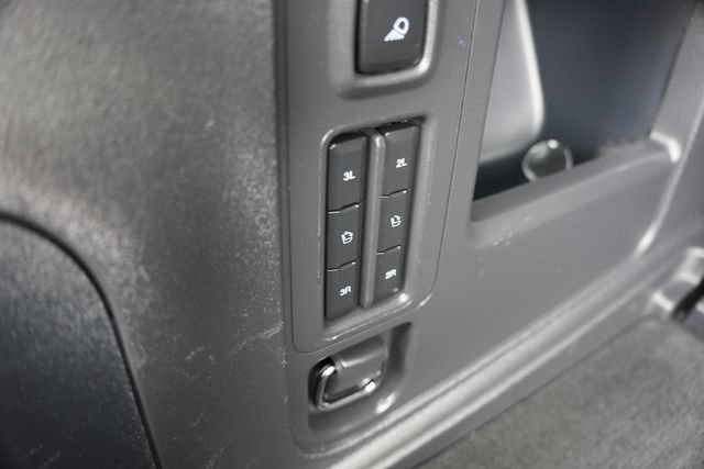 Used 2025 Ford Expedition Active AWD/4WD image 25