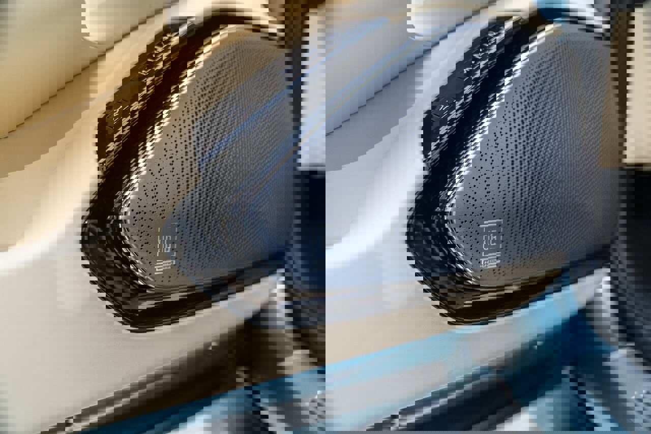 Used 2025 Ferrari Roma Spider image 96