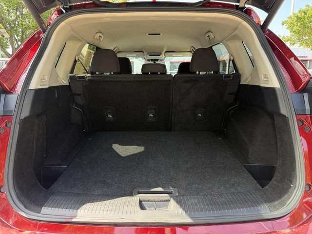 Used 2025 Nissan Rogue SV AWD/4WD image 28