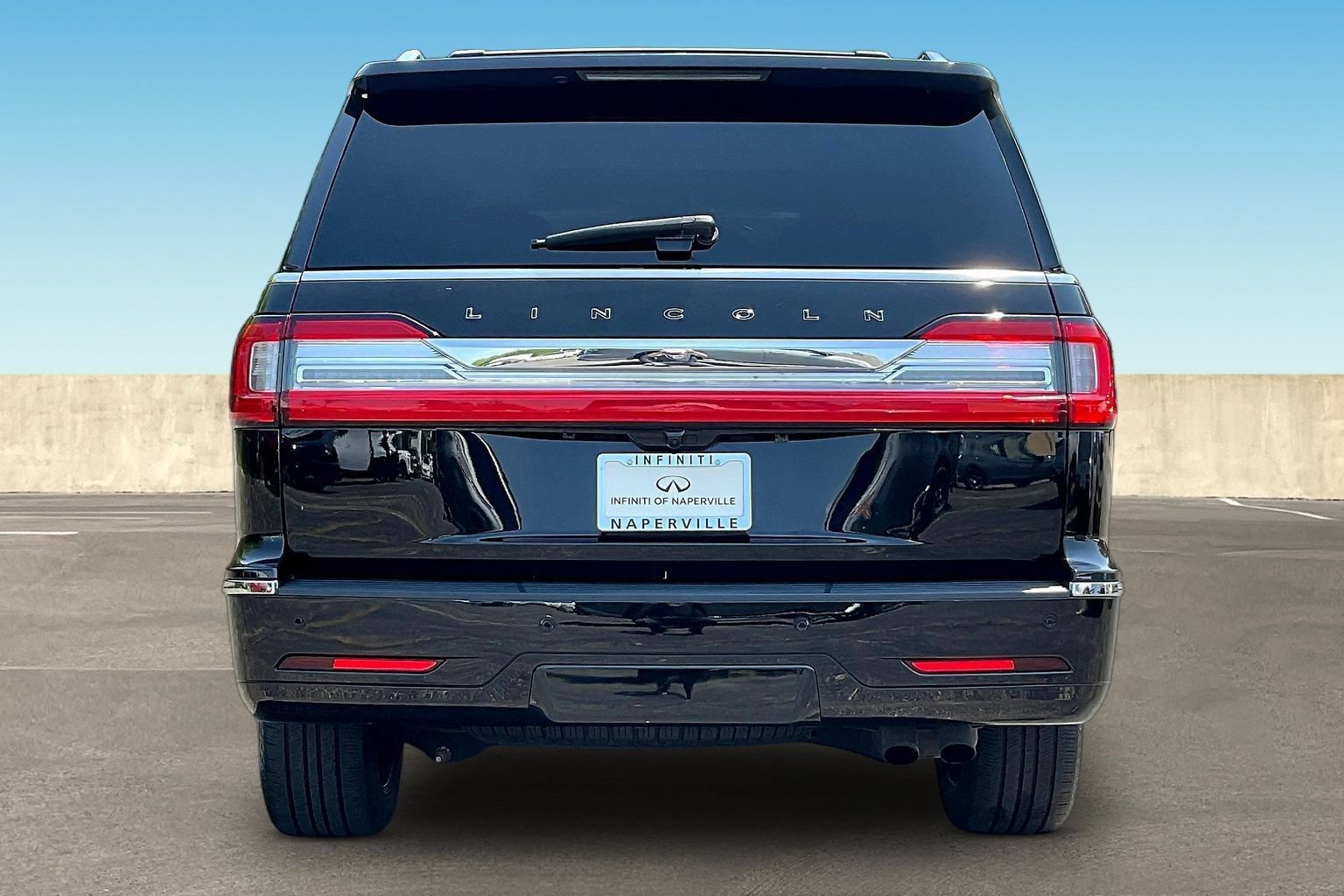 Used 2020 Lincoln Navigator Black Label w/ Cargo Convenience Package AWD/4WD image 6