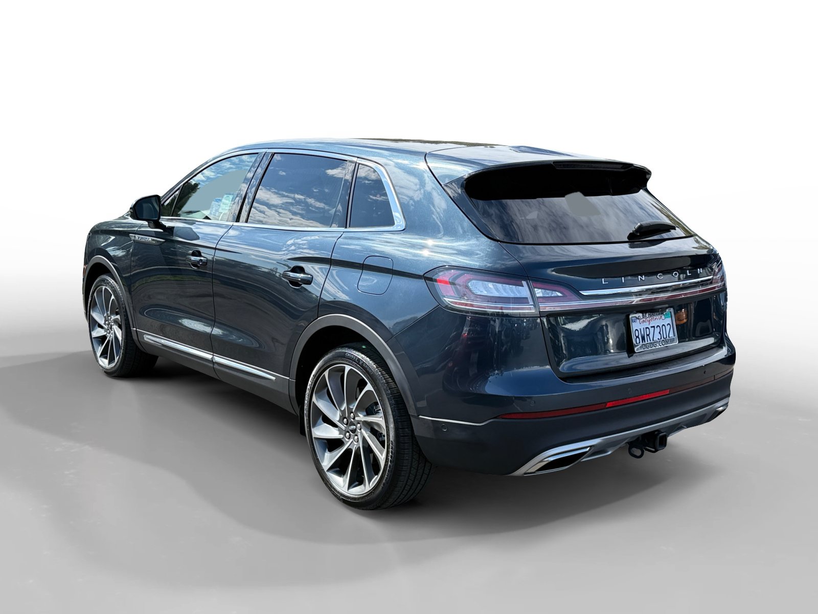 Used 2021 Lincoln Nautilus Reserve w/ Equipment Group 202A AWD/4WD image 3