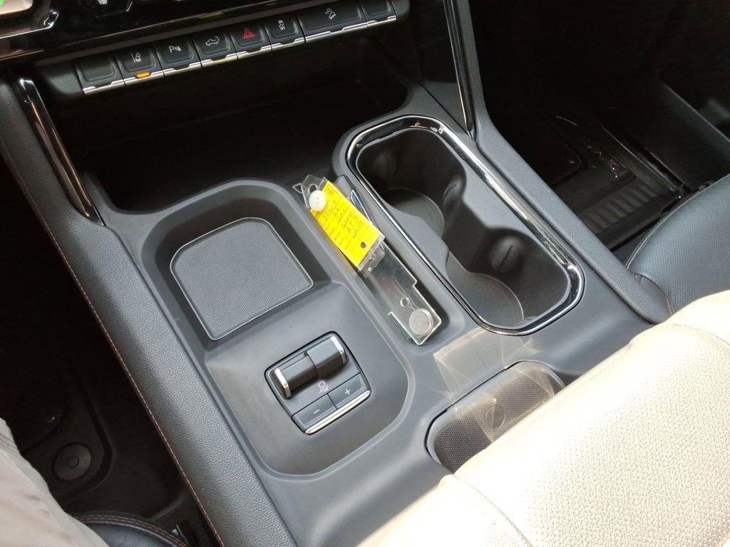 Used 2024 GMC Sierra 2500 AT4 w/ AT4 Preferred Package AWD/4WD image 37