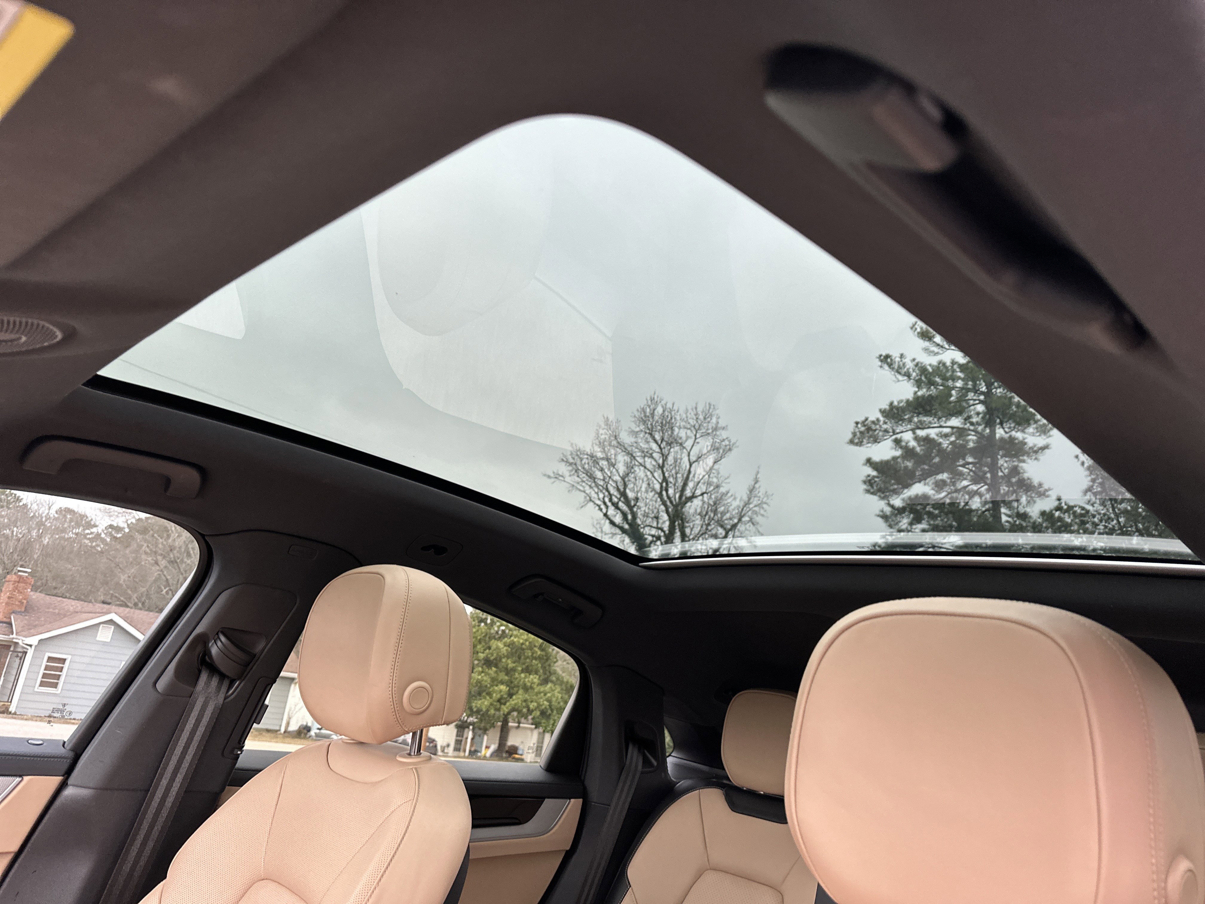 Used 2024 Porsche Cayenne Coupe image 34