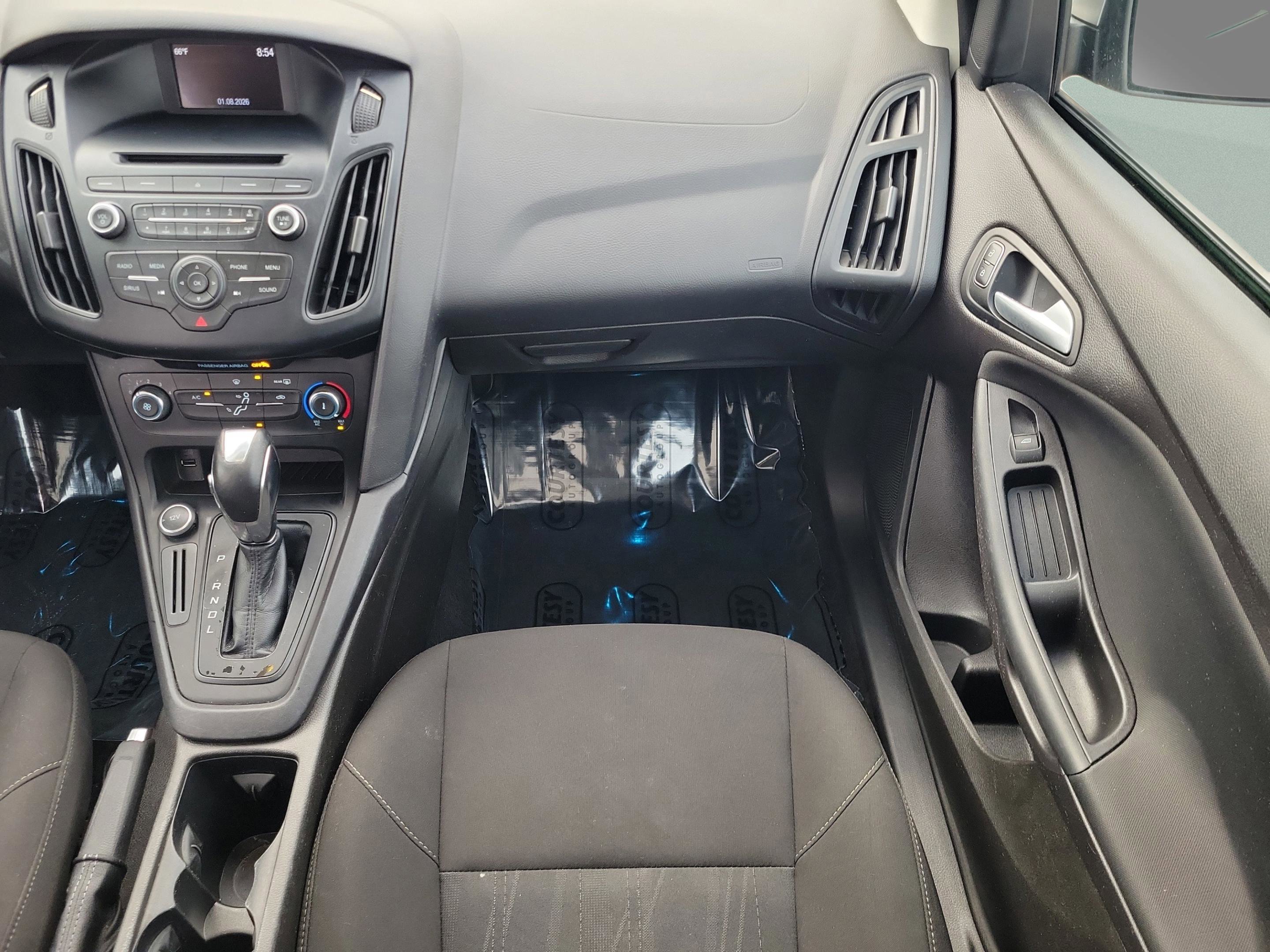 Used 2016 Ford Focus SE image 11