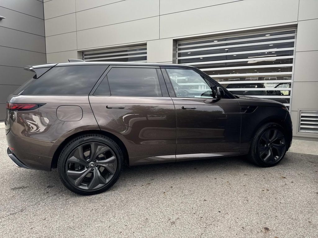 Certified 2025 Land Rover Range Rover Sport Autobiography AWD/4WD image 8