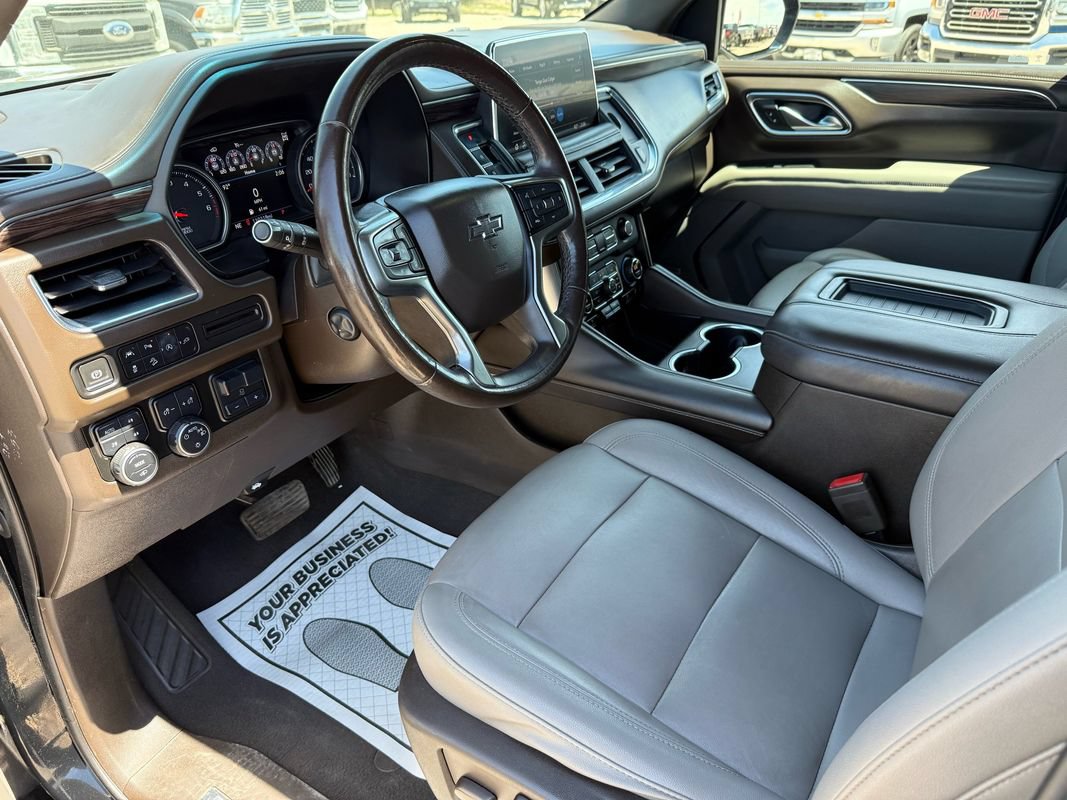 Used 2021 Chevrolet Tahoe Z71 w/ Z71 Off-Road Package AWD/4WD image 32