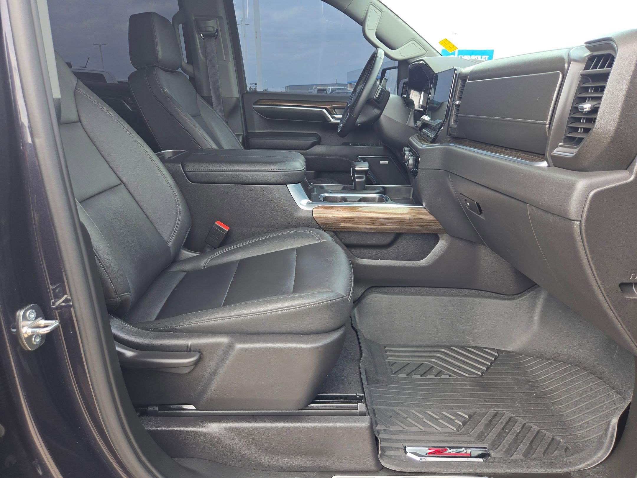 Certified 2024 Chevrolet Silverado 1500 LT Trail Boss w/ Convenience Package II AWD/4WD image 23