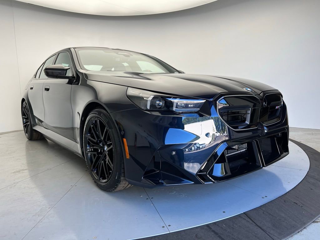 New 2026 BMW M5 w/ Carbon Package image 2