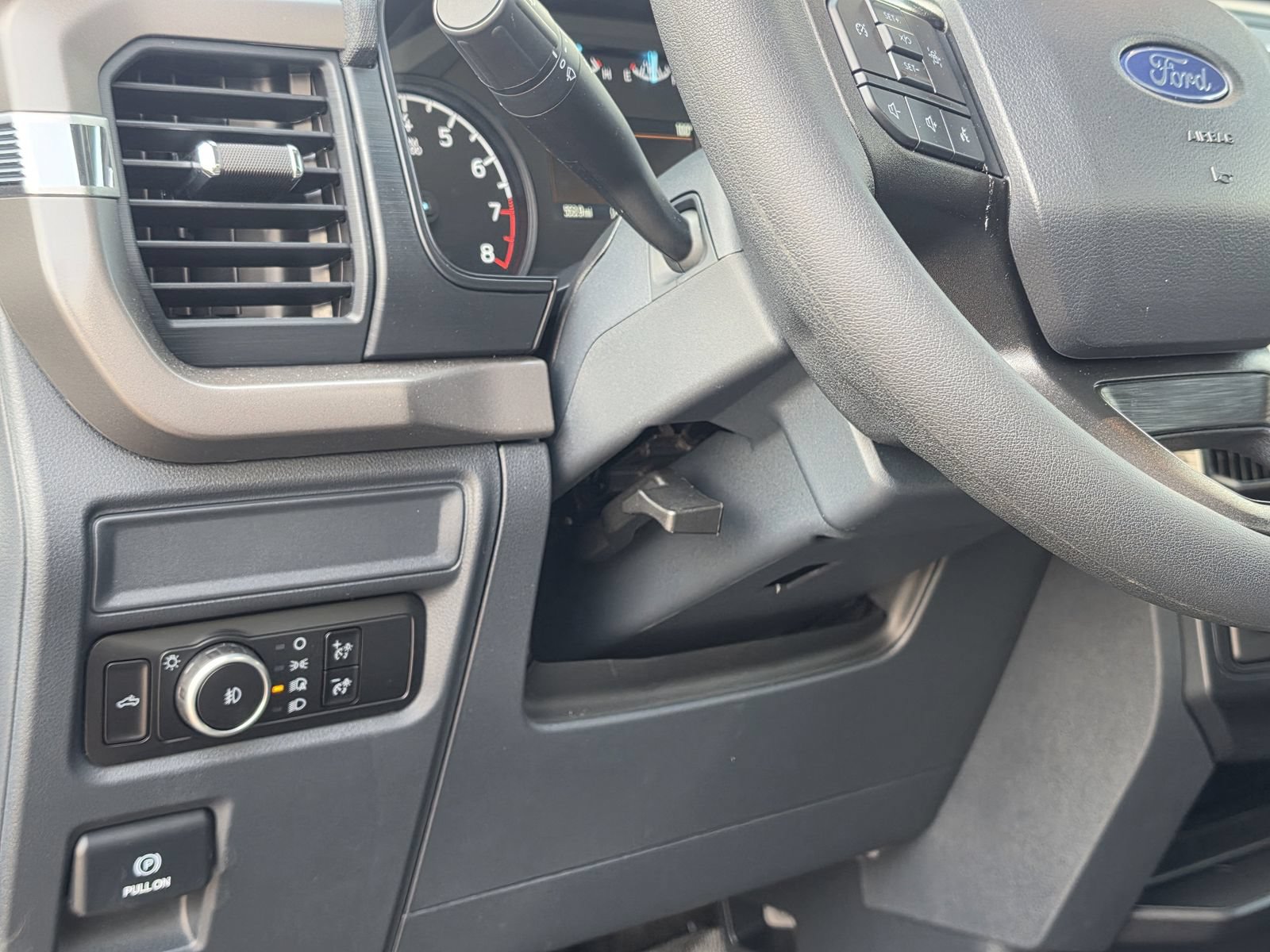 Used 2026 Ford F150 XL w/ Equipment Group 103A High RWD image 17