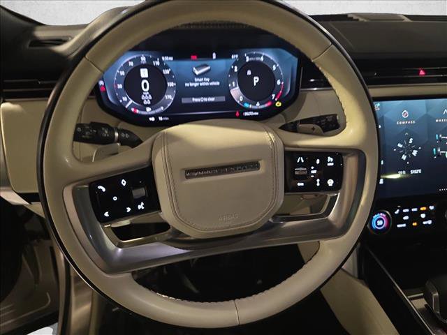 Certified 2023 Land Rover Range Rover Long Wheelbase SE AWD/4WD image 19