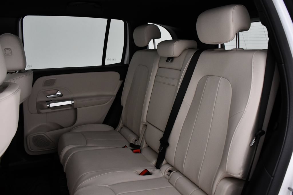 Certified 2026 Mercedes-Benz GLB 250 4MATIC image 21