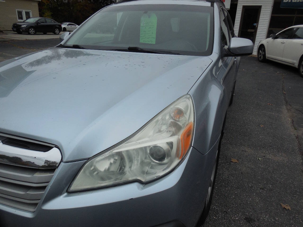 Used 2014 Subaru Outback 2.5i Premium AWD/4WD image 7