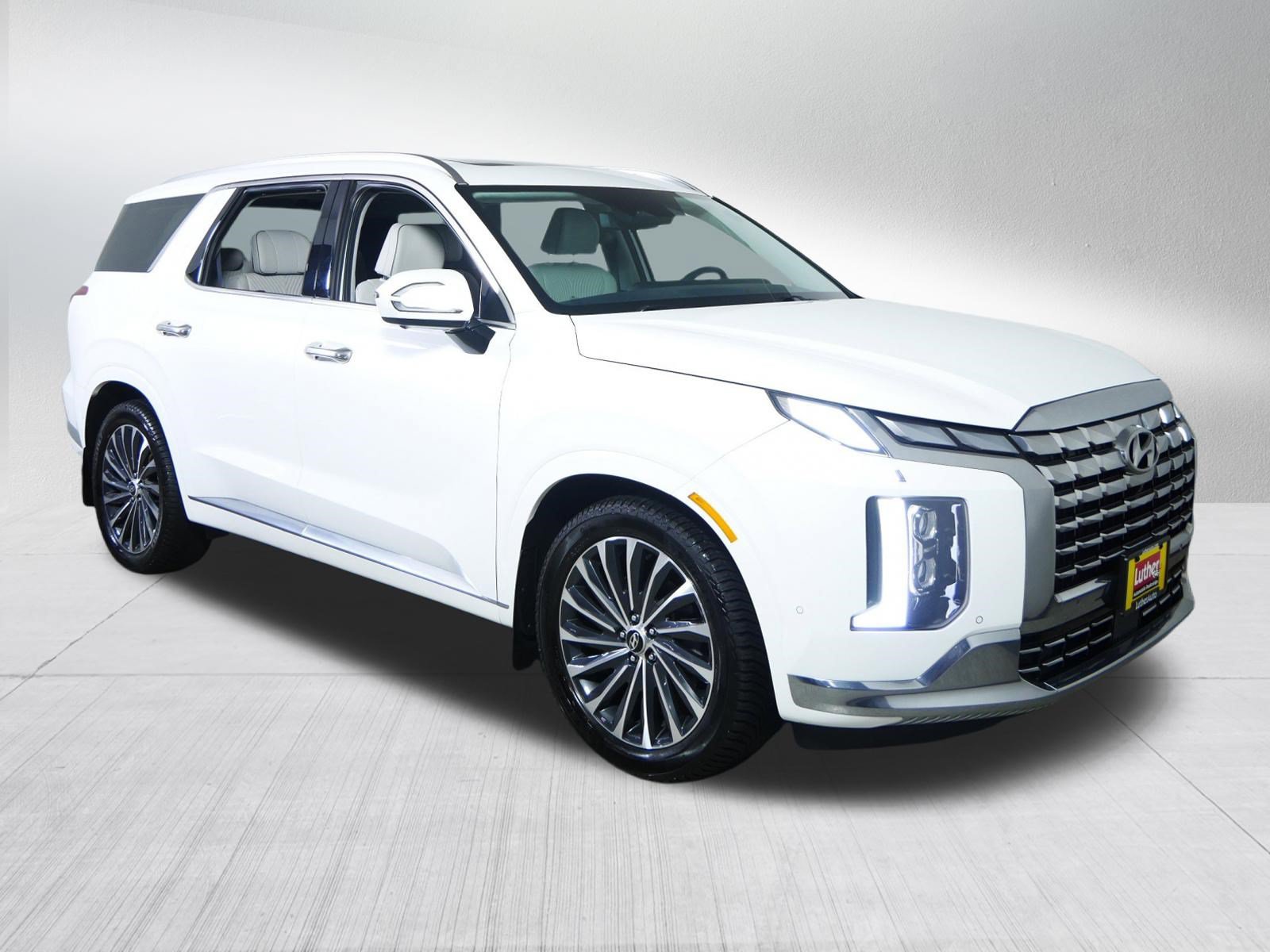 Used 2023 Hyundai Palisade Calligraphy AWD/4WD image 1