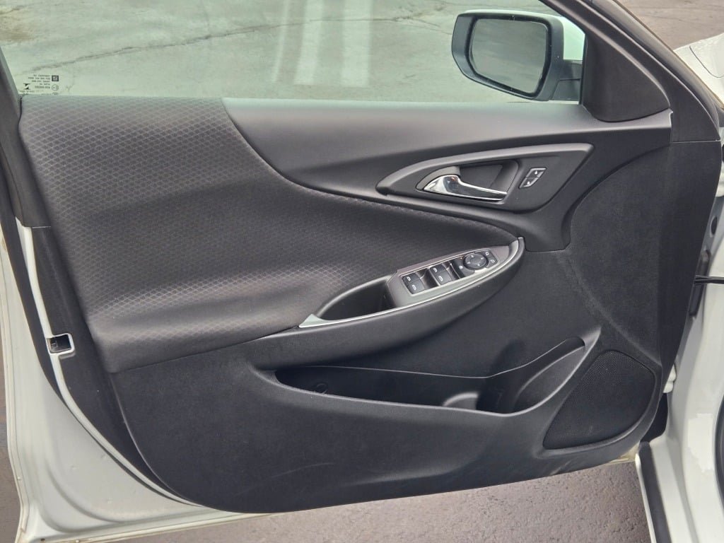 Used 2024 Chevrolet Malibu LT FWD image 19