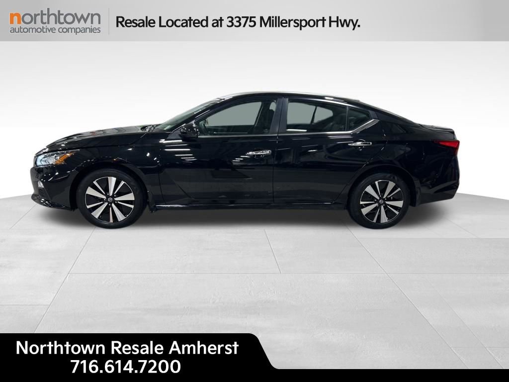 Used 2021 Nissan Altima 2.5 SV w/ SV Premium Package image 2
