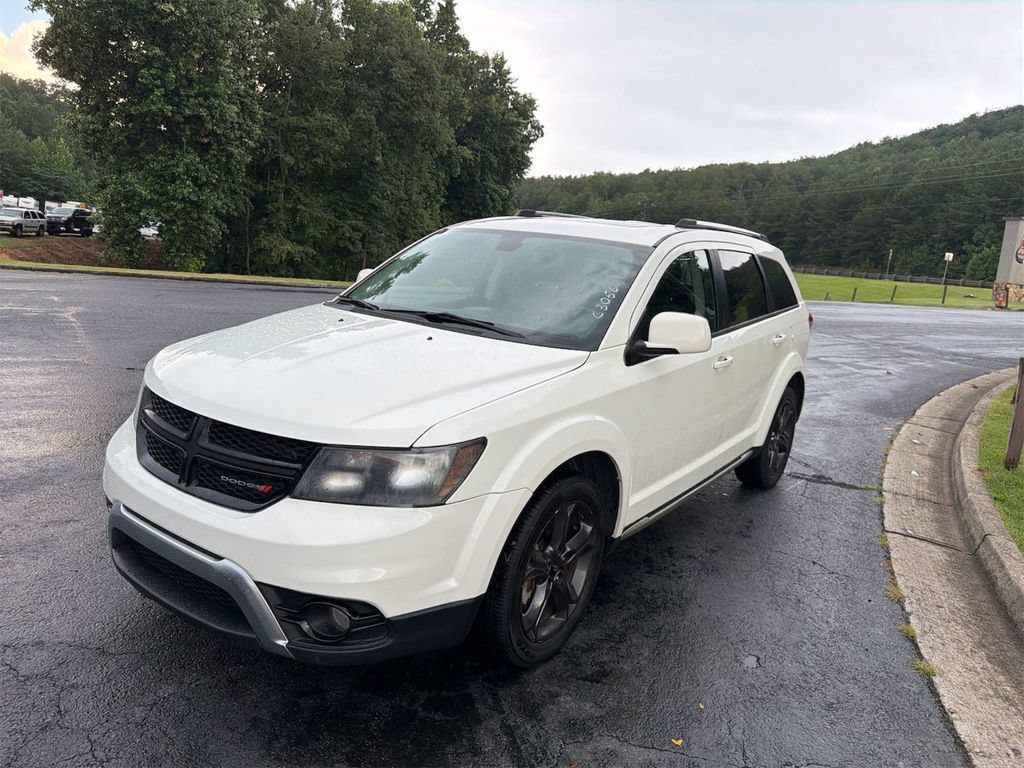 Used 2020 Dodge Journey Crossroad FWD image 2