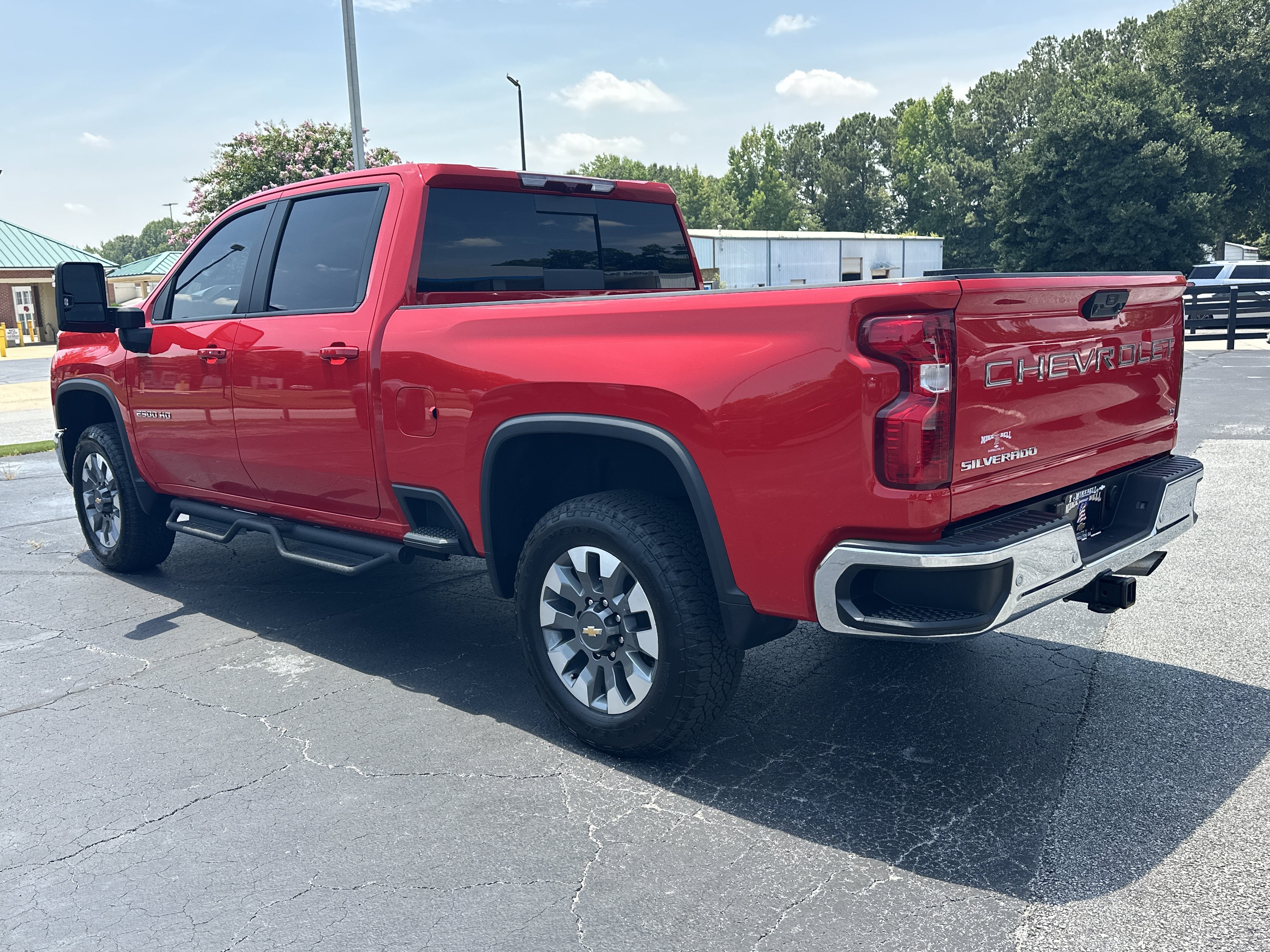 Used 2024 Chevrolet Silverado 2500 LT w/ All Star Edition AWD/4WD image 6