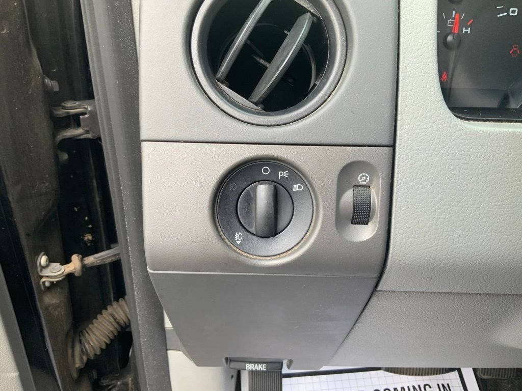 Used 2007 Ford F150 STX RWD image 16