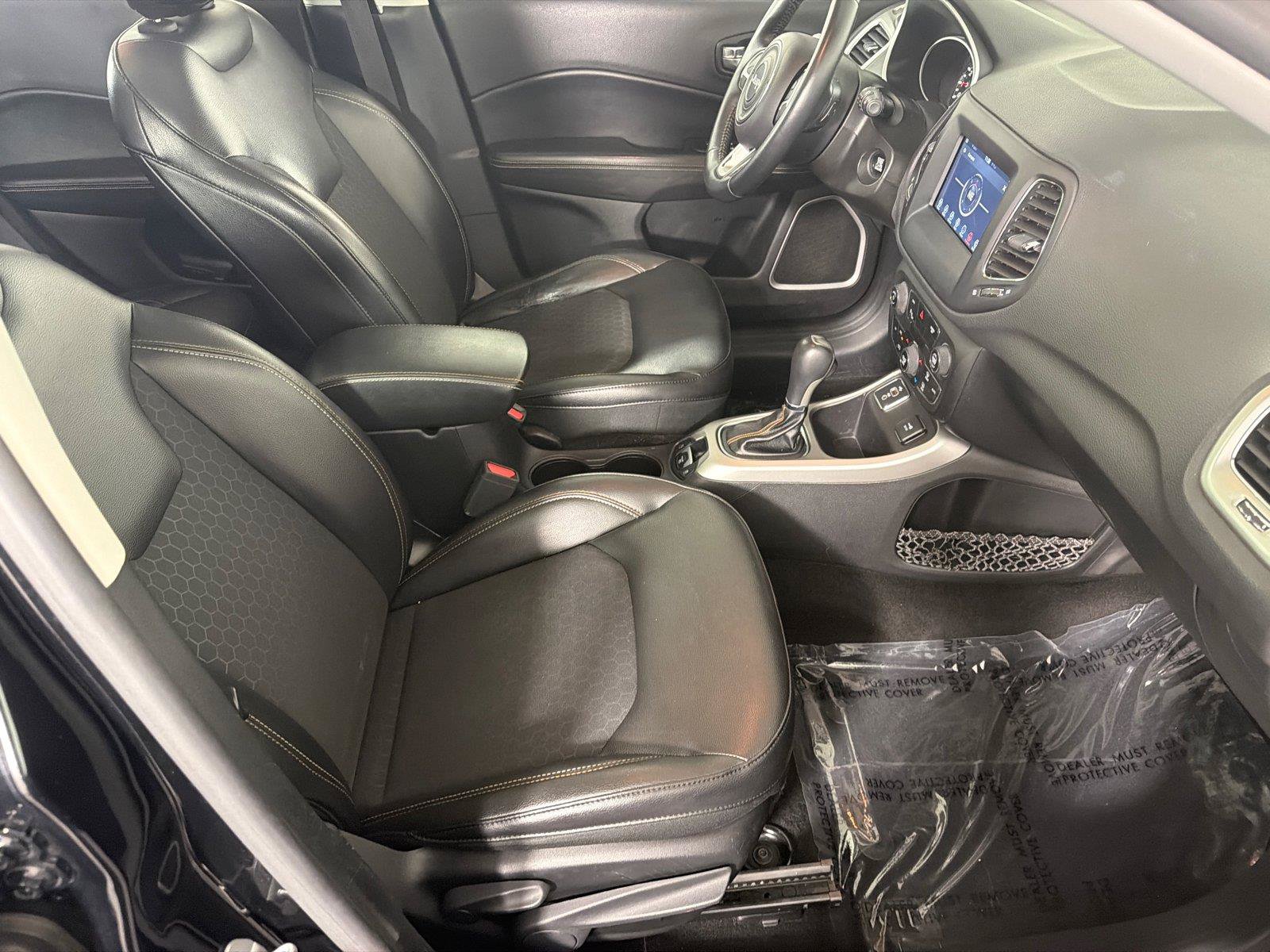 Used 2018 Jeep Compass Latitude w/ Popular Equipment Group FWD image 13