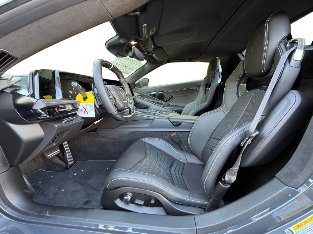 New 2027 Chevrolet Corvette Z06 RWD image 9