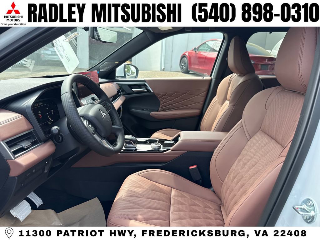 New 2026 Mitsubishi Outlander AWD image 3
