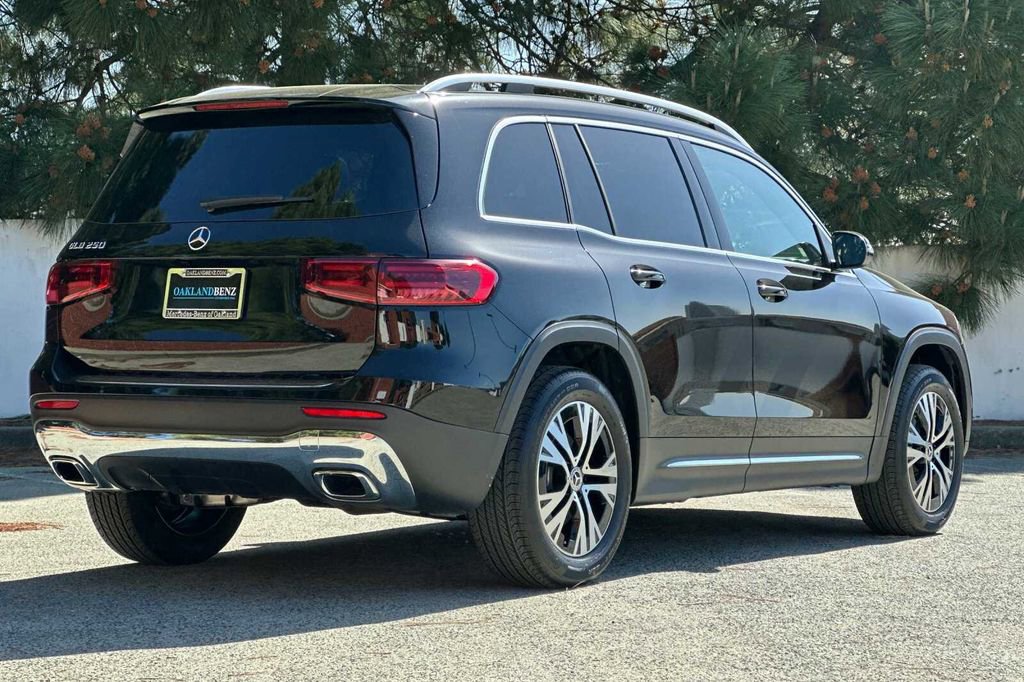 Certified 2026 Mercedes-Benz GLB 250 image 4