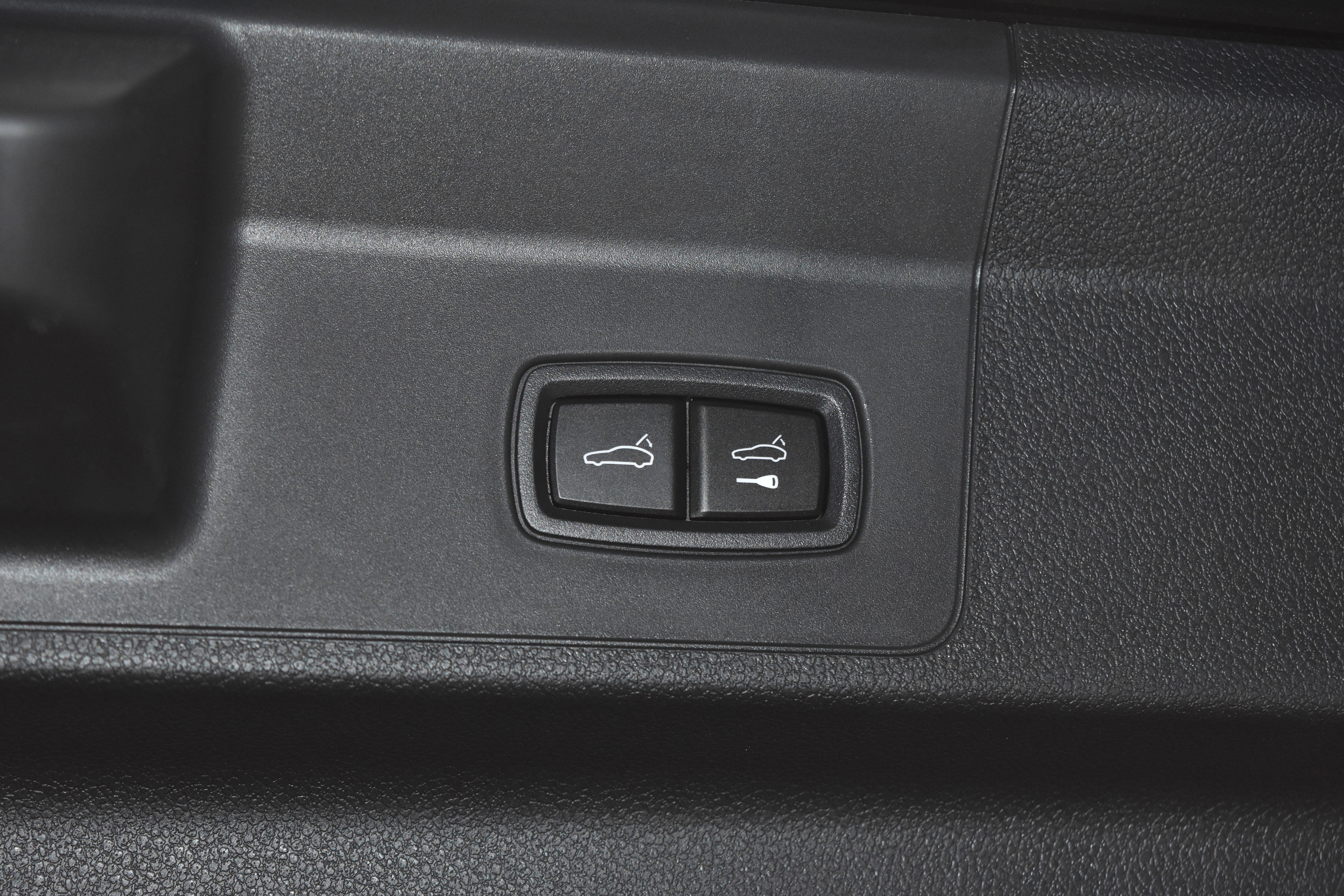 New 2025 Porsche Panamera 4 image 32