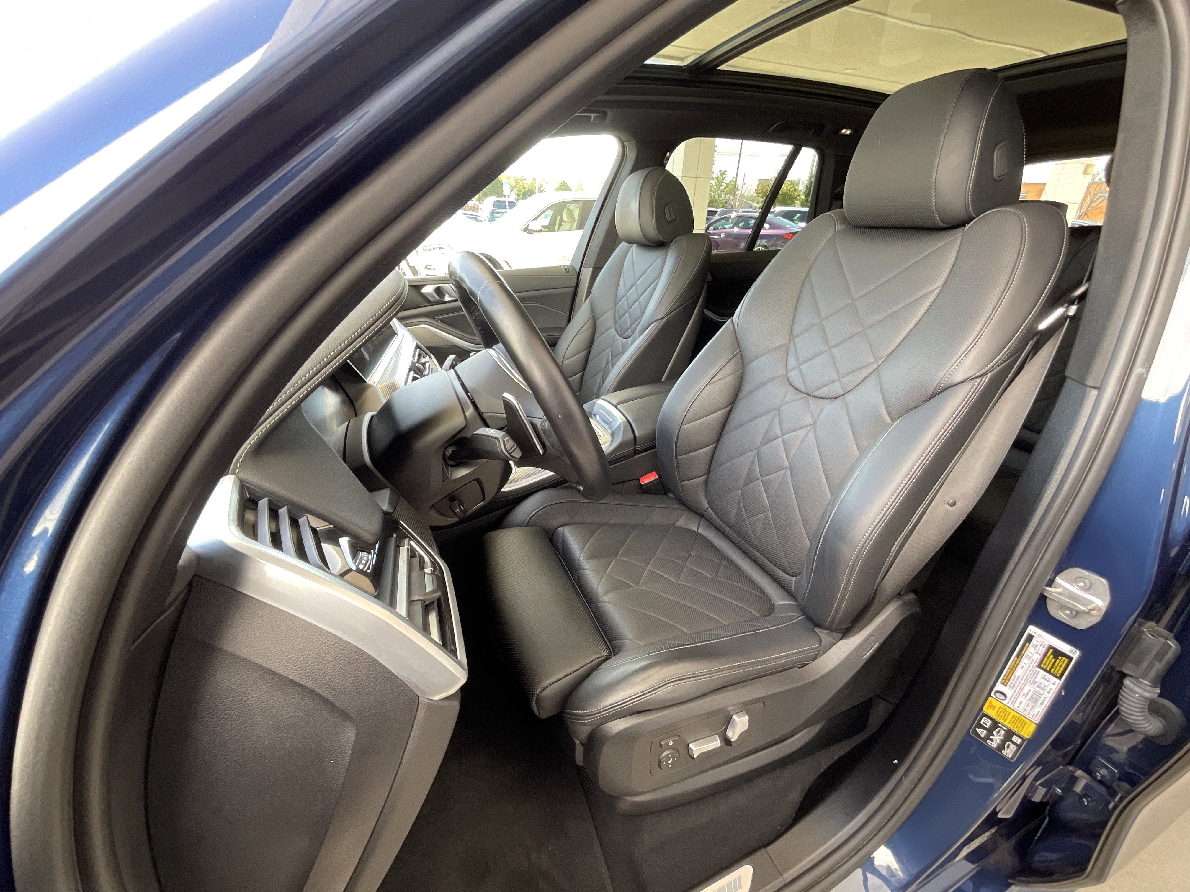 Certified 2023 BMW X5 xDrive40i w/ M Sport Package image 11