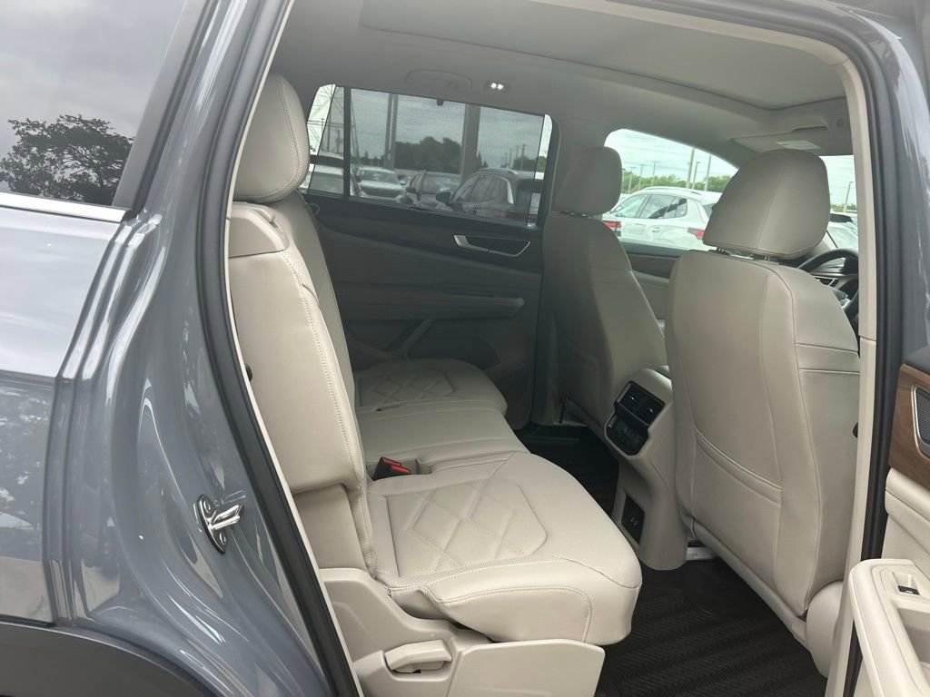 New 2026 Volkswagen Atlas SE FWD image 36