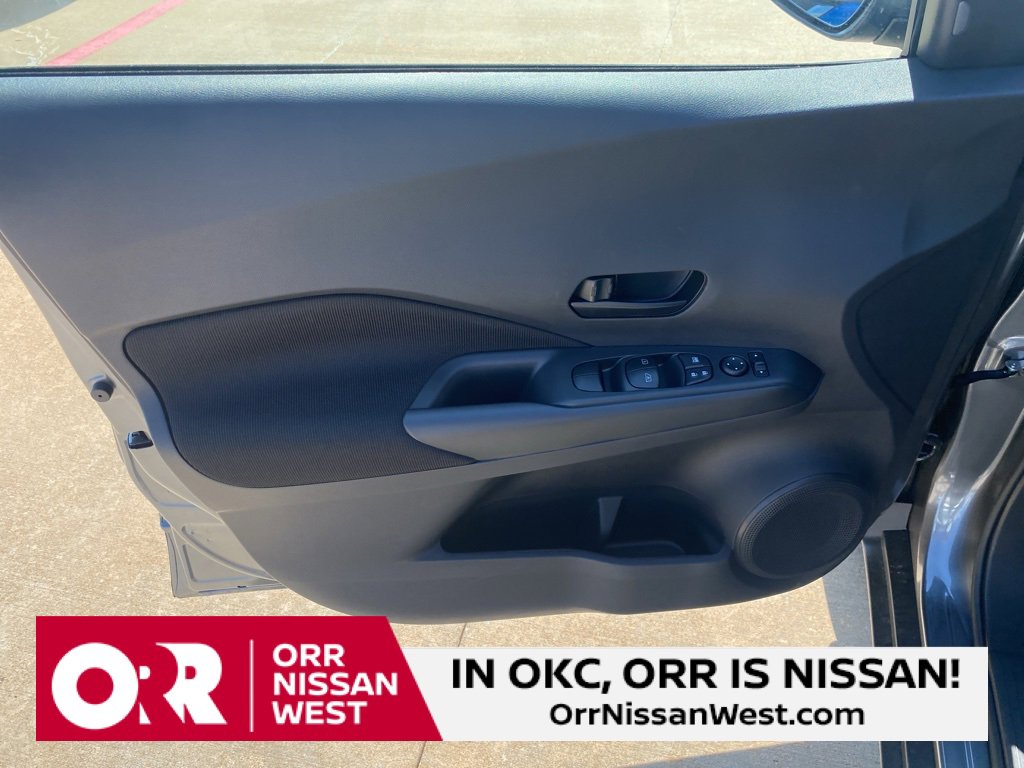 New 2025 Nissan Kicks Play S image 12