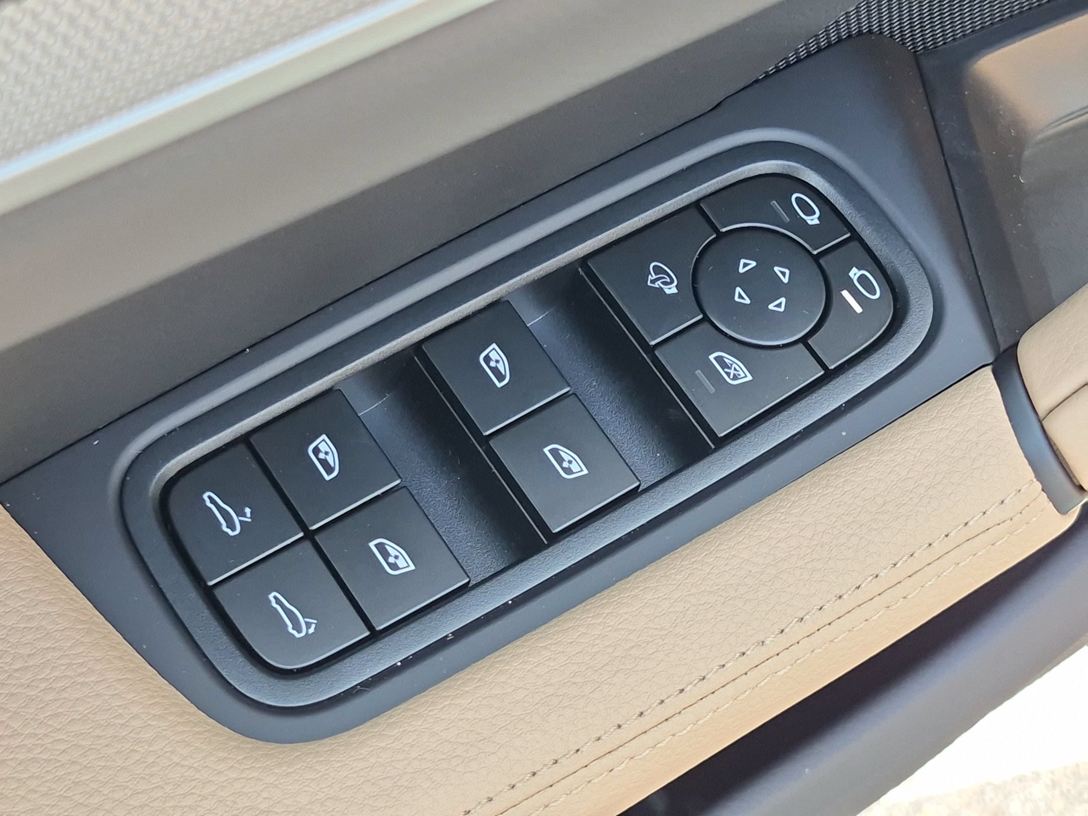 New 2026 Porsche Cayenne AWD/4WD image 23