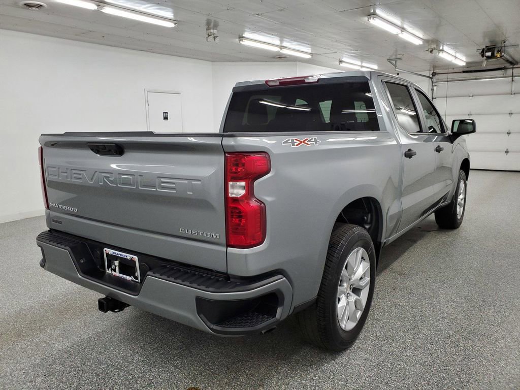Used 2024 Chevrolet Silverado 1500 Custom image 4