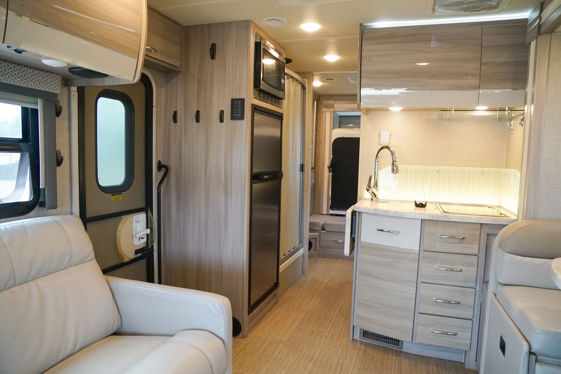 Used 2020 Mercedes-Benz Sprinter 3500 image 6