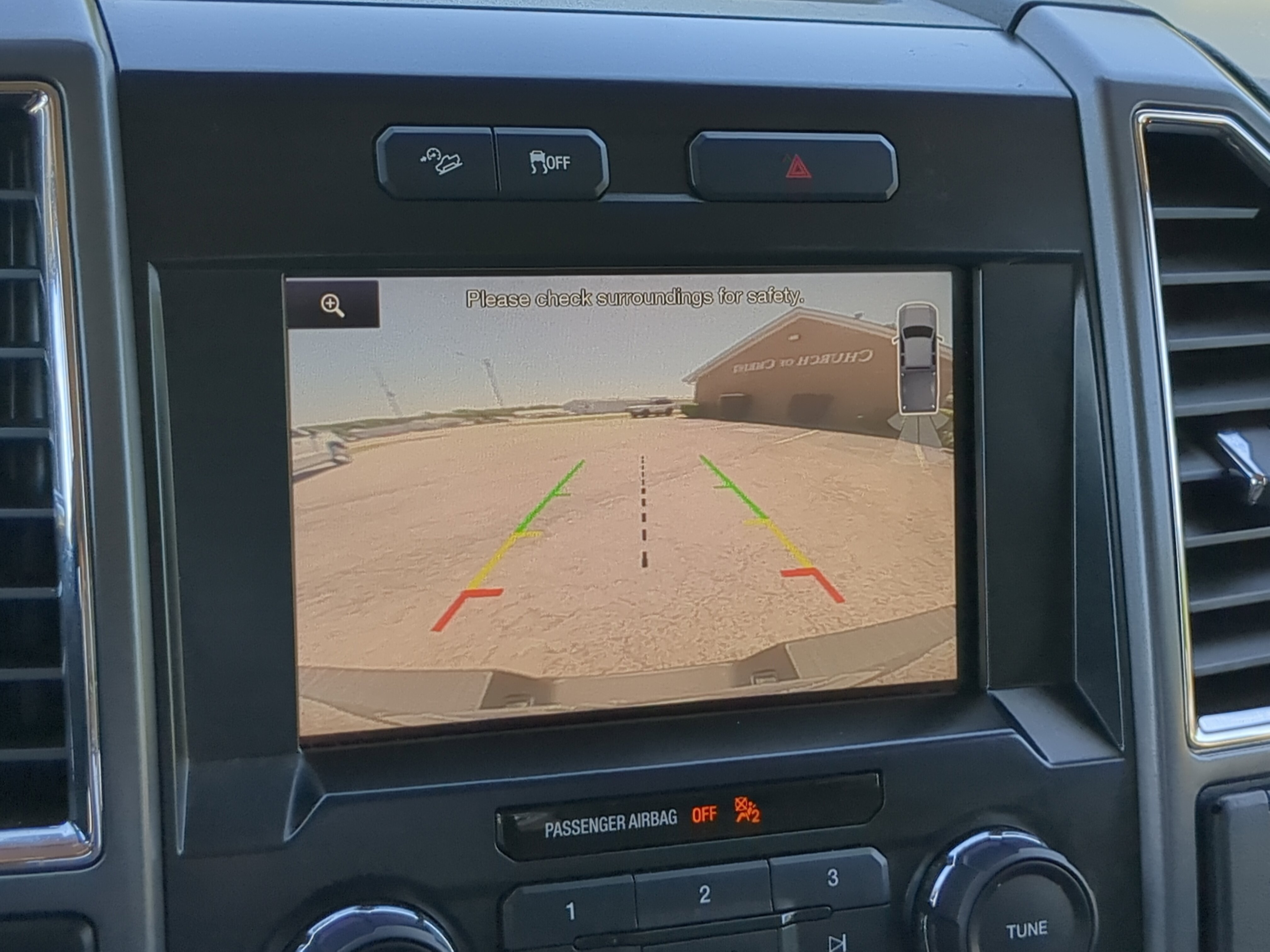 Used 2015 Ford F150 XLT w/ Equipment Group 302A Luxury AWD/4WD image 18