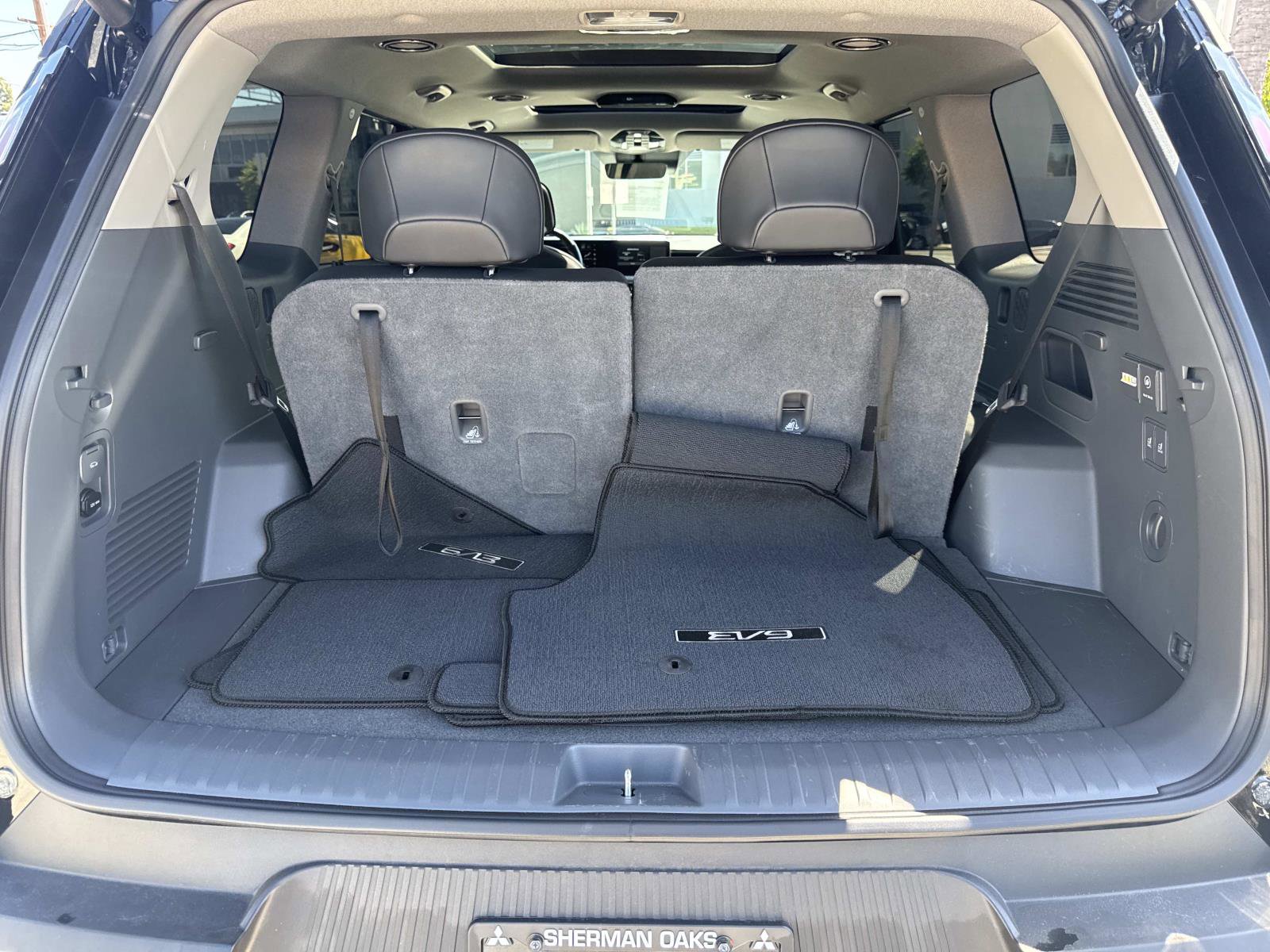 Used 2024 Kia EV9 Wind image 6