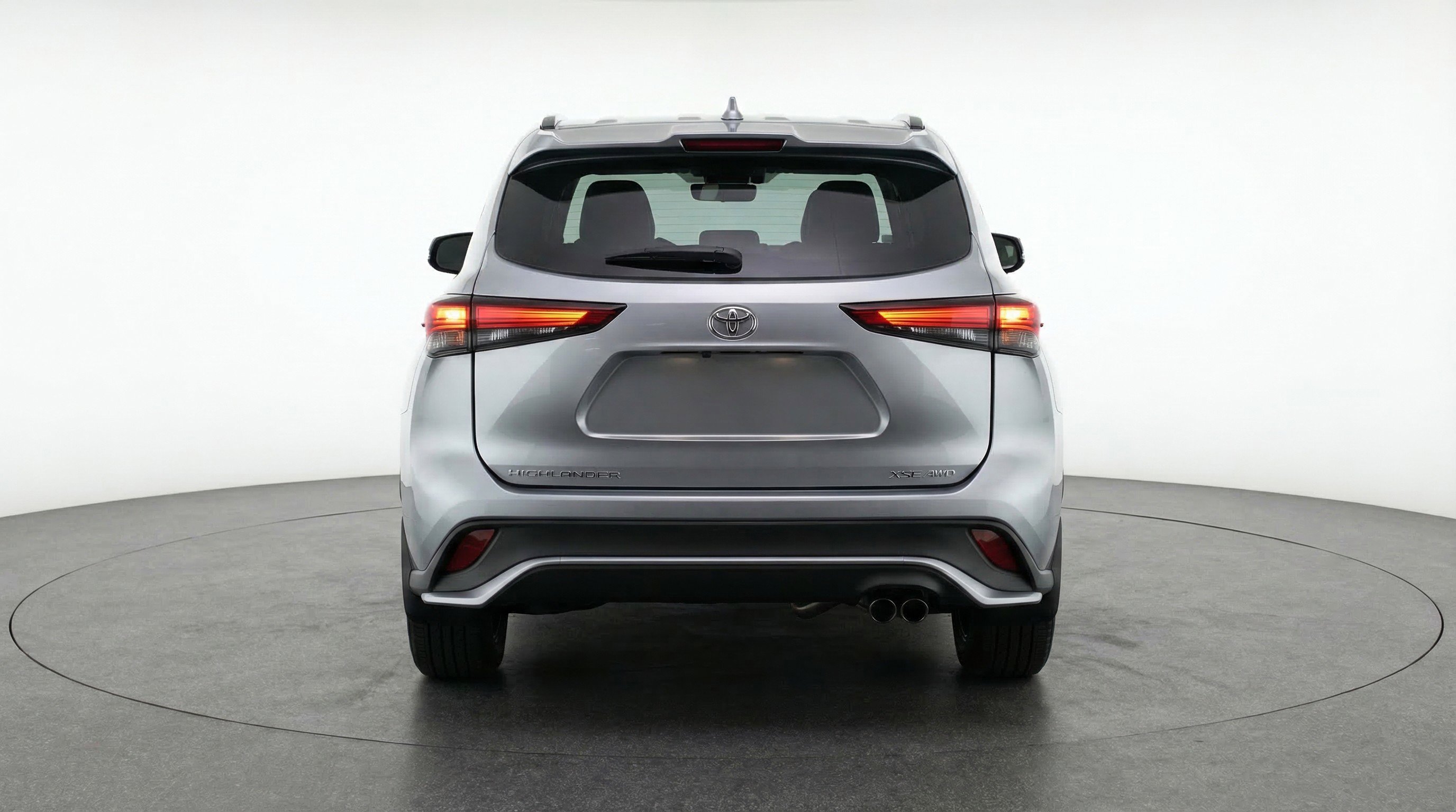 Used 2025 Toyota Highlander XSE image 7