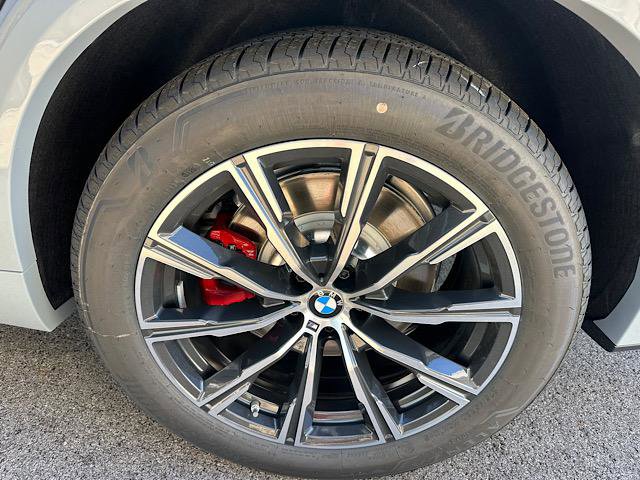 New 2026 BMW X5 M60i image 7