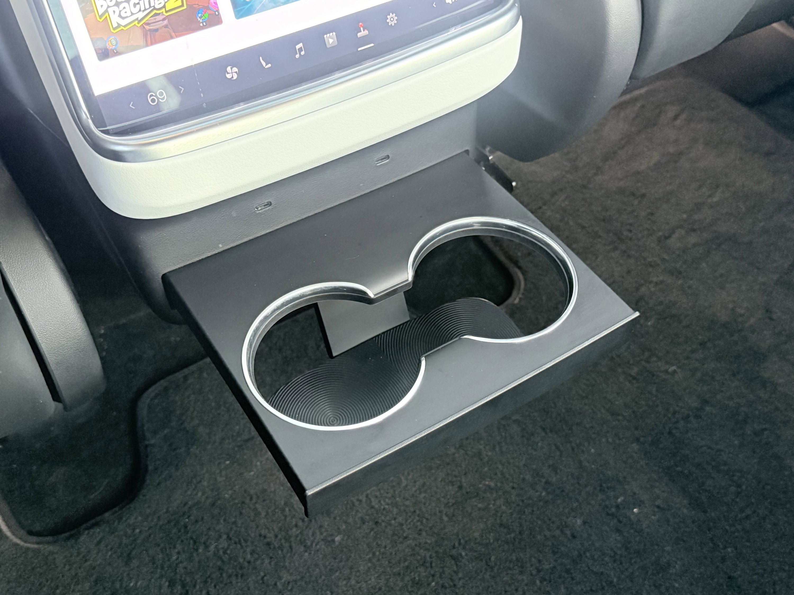 Used 2023 Tesla Model X image 44