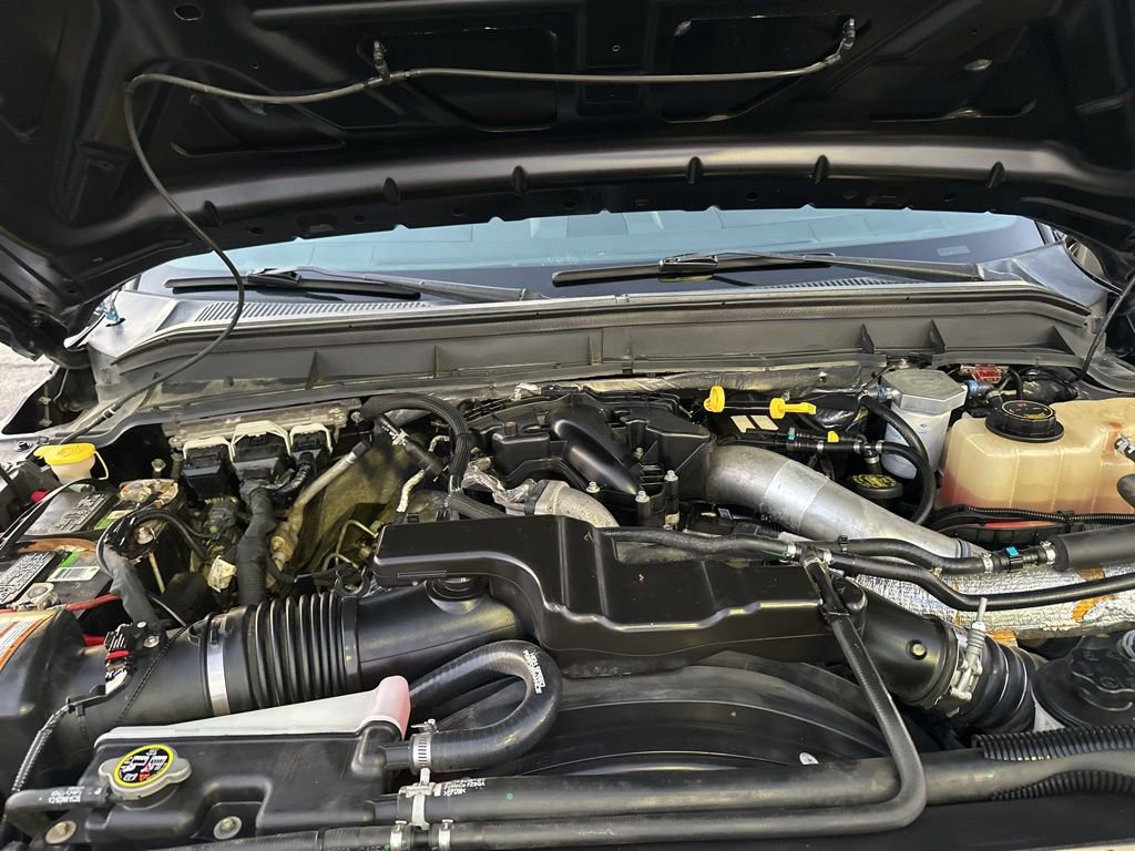 Used 2016 Ford F250 Platinum w/ FX4 Off-Road Package image 29