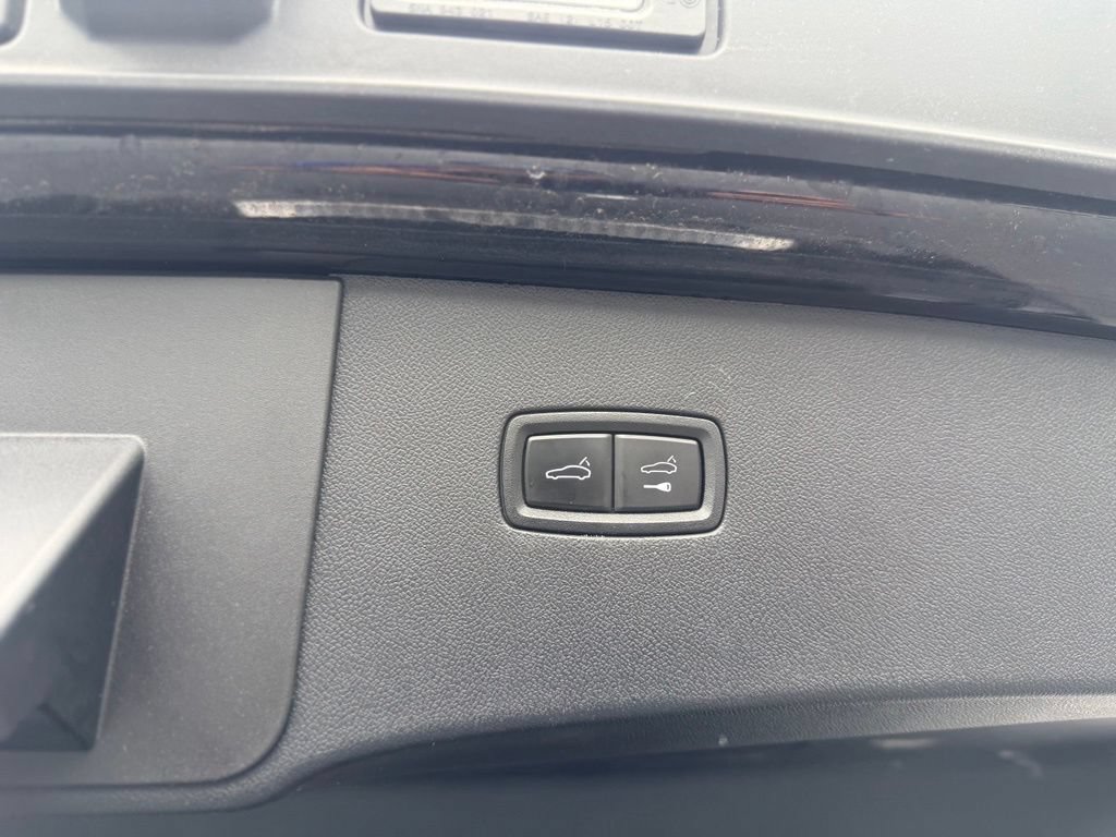 Used 2021 Porsche Cayenne Coupe AWD/4WD image 18