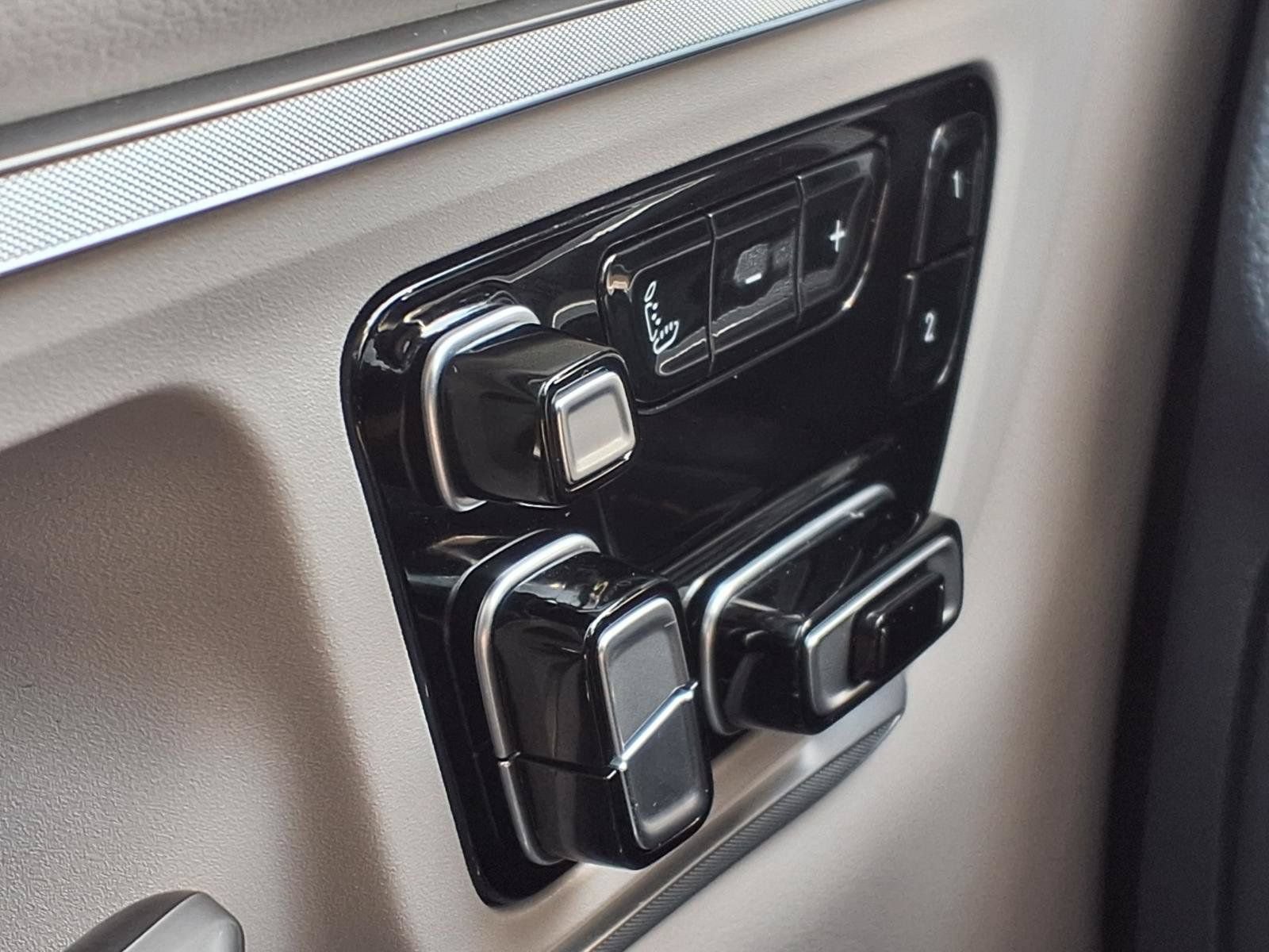 Used 2025 RAM 1500 Tungsten w/ Towing Technology Group AWD/4WD image 18