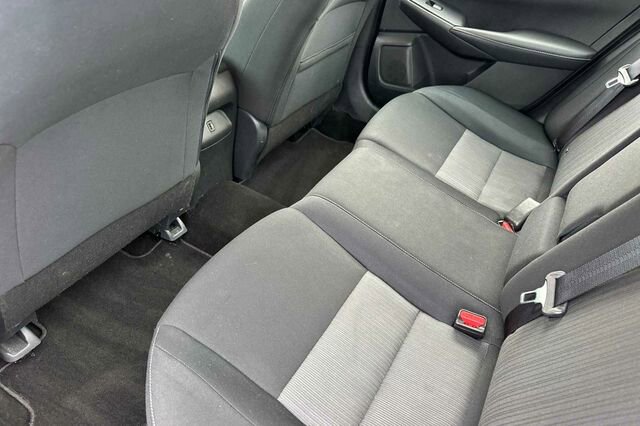 Used 2021 Nissan Sentra SV w/ Trunk Package image 11