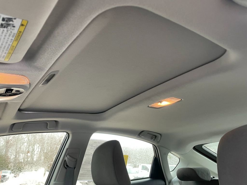 Used 2013 Toyota Prius Three w/ Solar Roof Pkg image 23