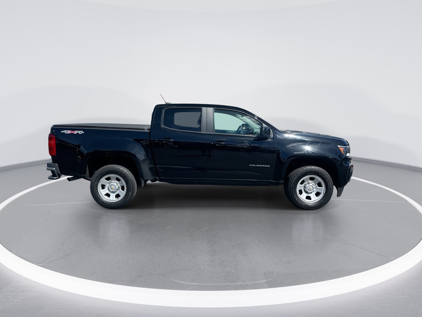 Used 2022 Chevrolet Colorado W/T AWD/4WD image 10