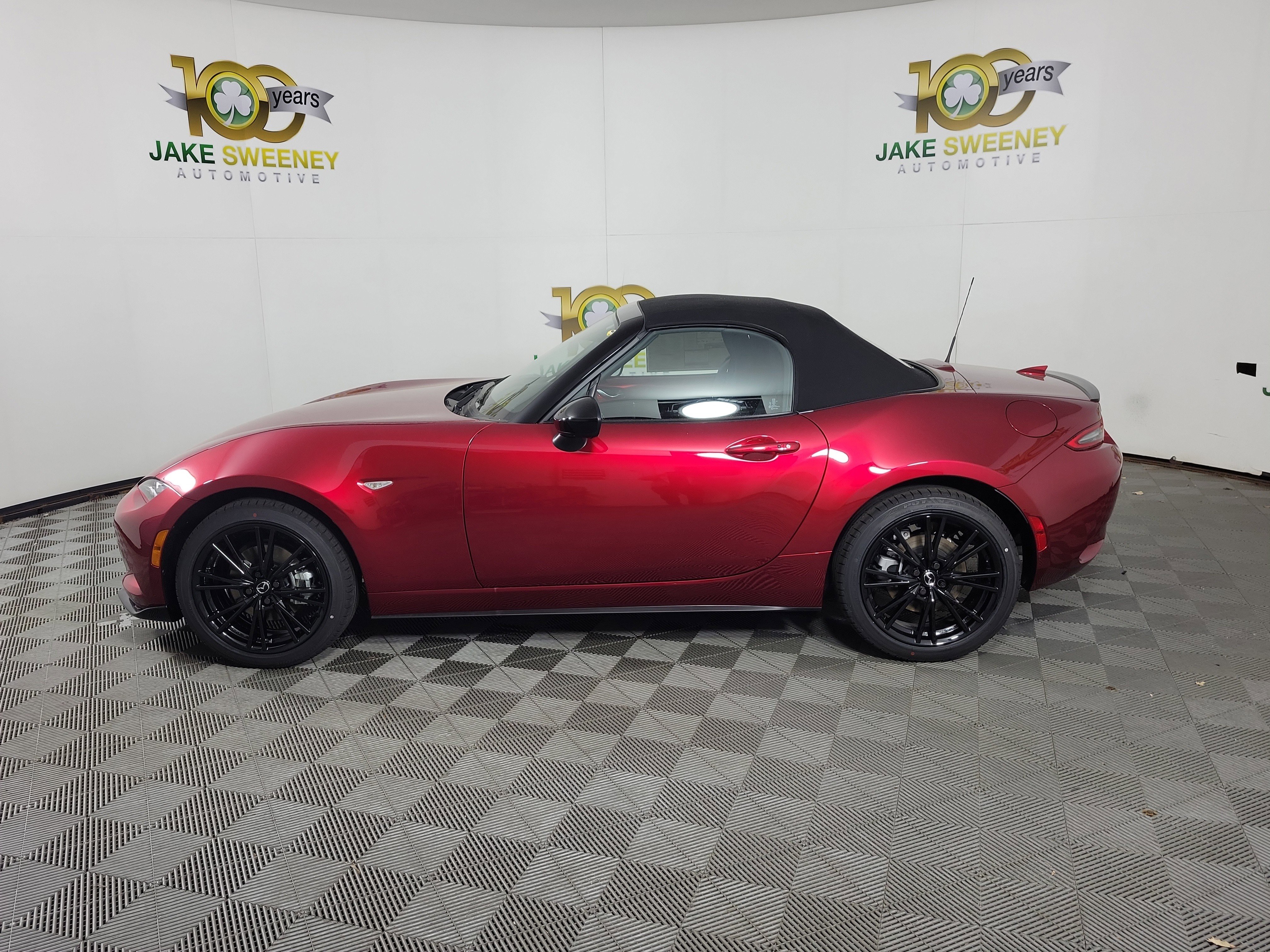 New 2026 MAZDA MX-5 Miata Club w/ Interior Package RWD image 5