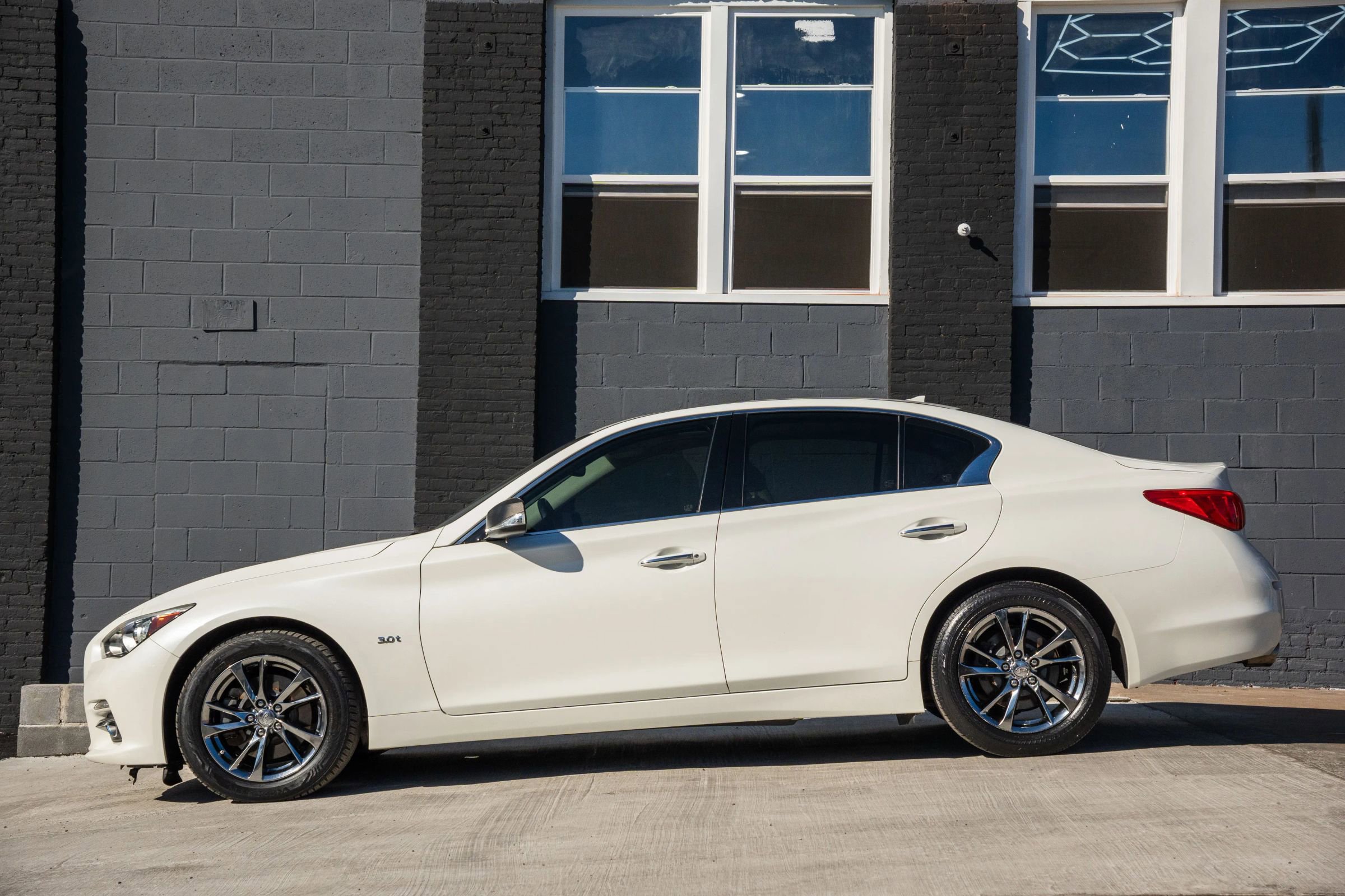 Used 2017 INFINITI Q50 Signature Edition image 7