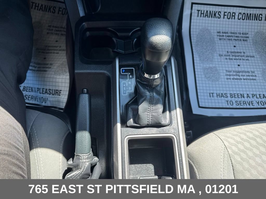 Used 2021 Toyota Tacoma SR5 AWD/4WD image 19