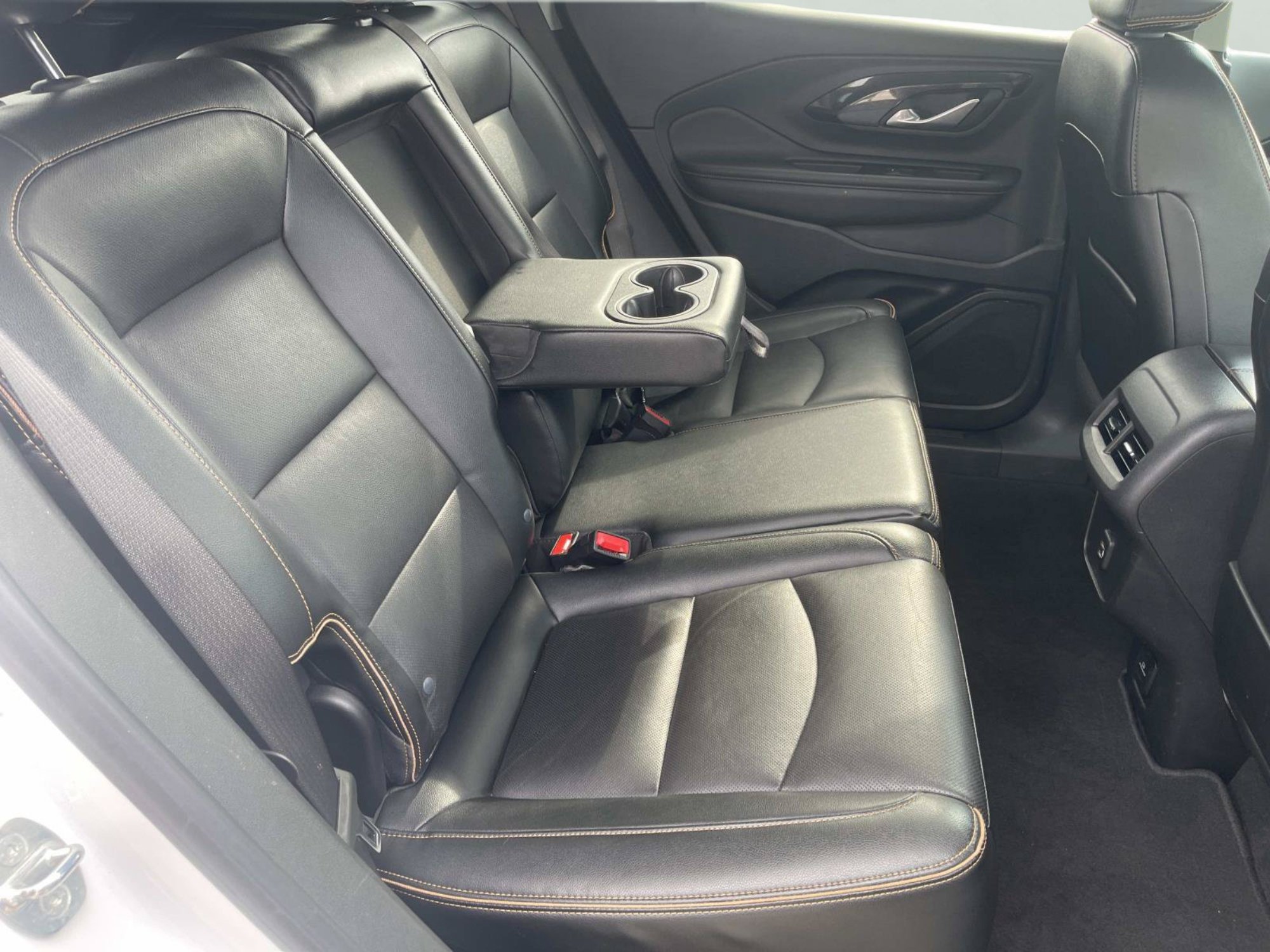 Used 2023 GMC Terrain AT4 AWD/4WD image 18