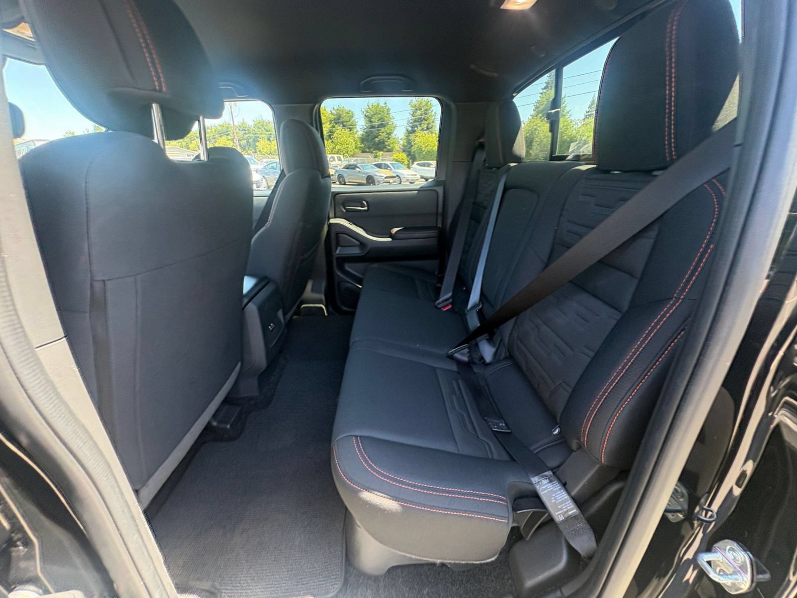 Used 2026 Nissan Frontier PRO-4X AWD/4WD image 25